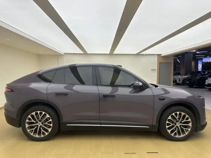 NIO EC6 2024 Model 75kWh – фото 8