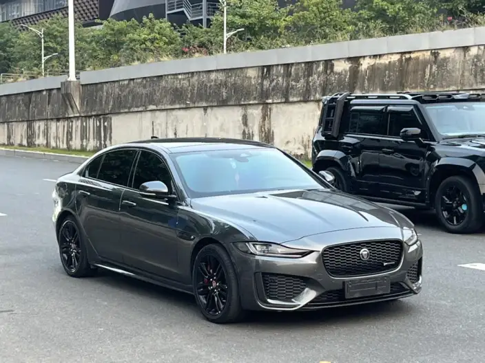 Jaguar XE L 2021 Model 2.0T 250PS Obsidian Black Sports Edition