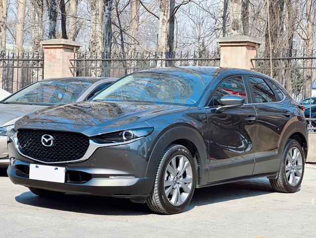 Mazda CX-30 Модель 2022 года 2.0L автоматическое Ya Baojun Edition