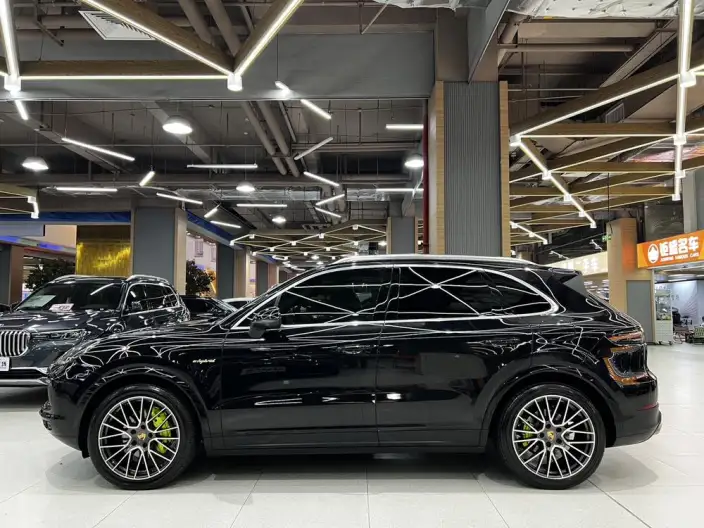Cayenne E-Hybrid 2021 Model Cayenne E-Hybrid 2.0T