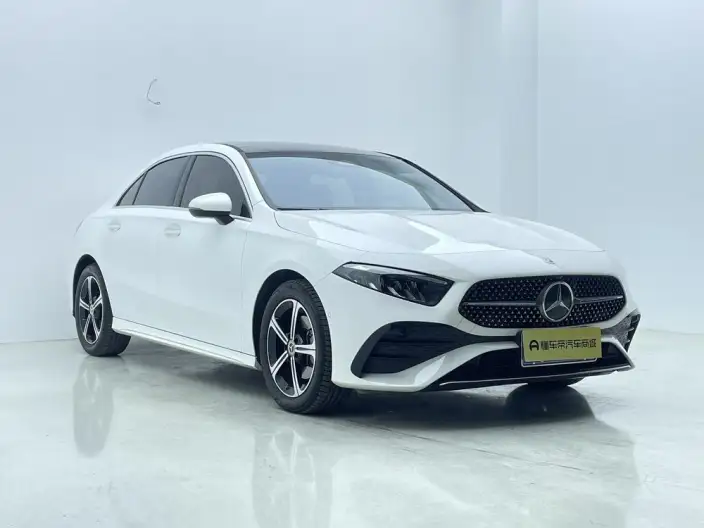 Mercedes-Benz A-class 2024 Model Facelift II A 200 L Fashion Edition