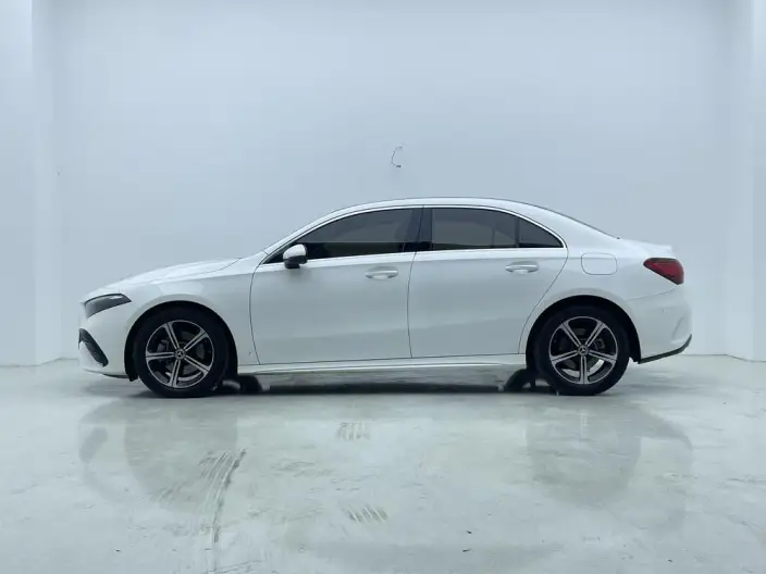 Mercedes-Benz A-class 2024 Model Facelift II A 200 L Fashion Edition