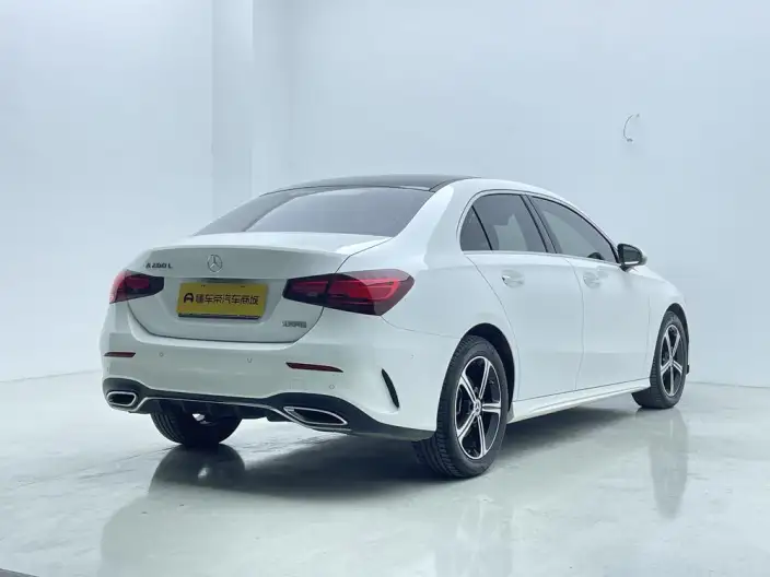 Mercedes-Benz A-class 2024 Model Facelift II A 200 L Fashion Edition – фото 7
