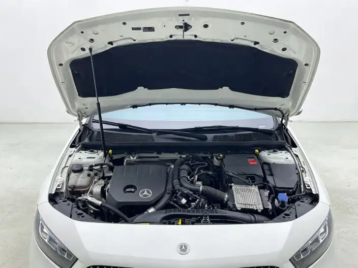 Mercedes-Benz A-class 2024 Model Facelift II A 200 L Fashion Edition – фото 10