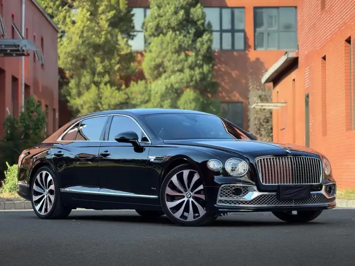 Continental Flying Spur 2023 Model 4.0T V8 Yadu Edition – фото 3
