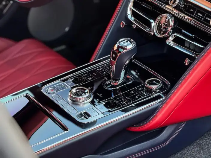 Continental Flying Spur 2023 Model 4.0T V8 Yadu Edition – фото 7