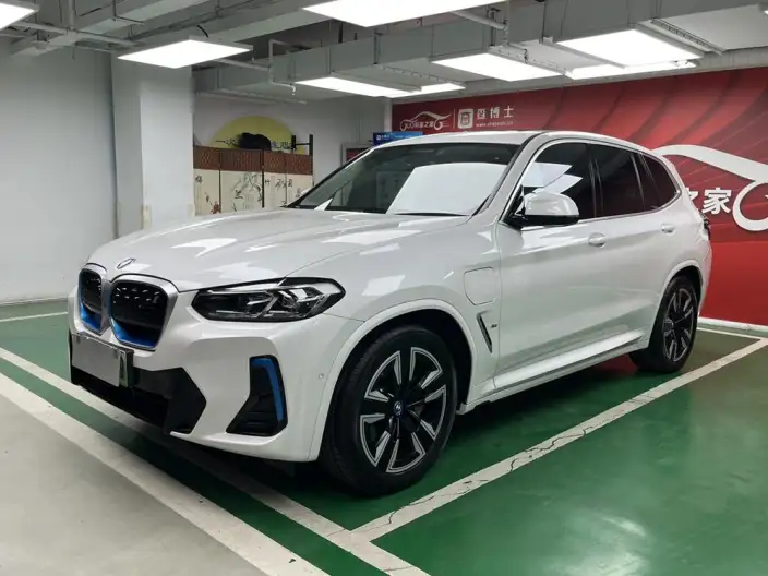 BMW iX3 2022 Model Leading Model