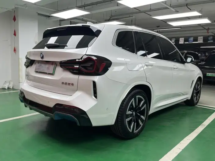 BMW iX3 2022 Model Leading Model – фото 5