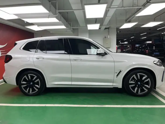 BMW iX3 2022 Model Leading Model – фото 6