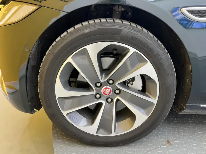 Jaguar XFL 2023 Model 2.0T P200 2WD Elite Deluxe Edition – фото 9