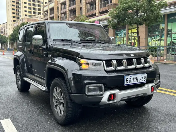 BAIC BJ40 2023 Model 2.0T Automatic 4WD City Hunter Edition Supreme Model – фото 3