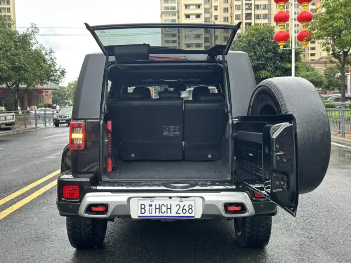 BAIC BJ40 2023 Model 2.0T Automatic 4WD City Hunter Edition Supreme Model – фото 9