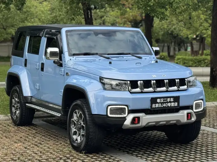 BAIC BJ40 2023 Model 2.0T Automatic 4WD City Hunter Edition Warrior Model – фото 3