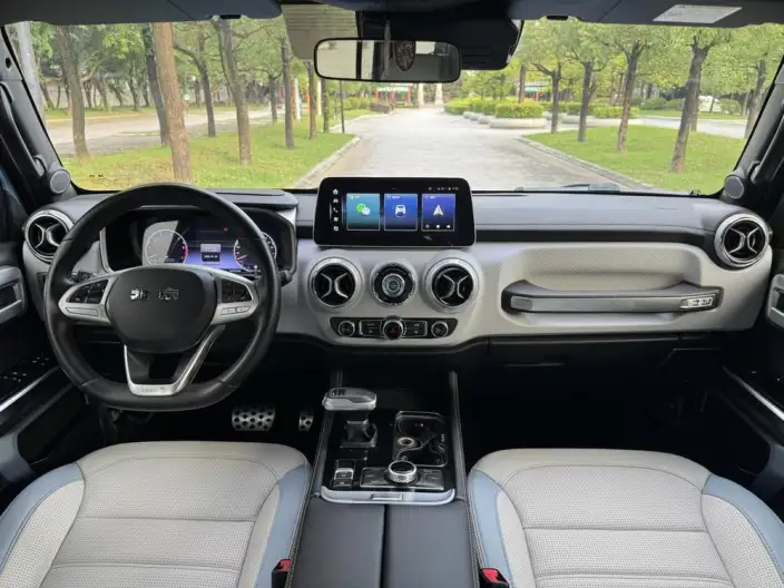 BAIC BJ40 2023 Model 2.0T Automatic 4WD City Hunter Edition Warrior Model – фото 7