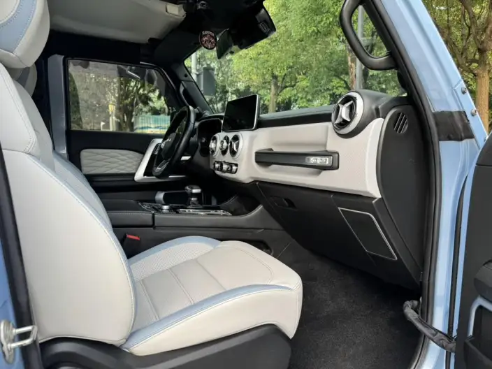 BAIC BJ40 2023 Model 2.0T Automatic 4WD City Hunter Edition Warrior Model – фото 9
