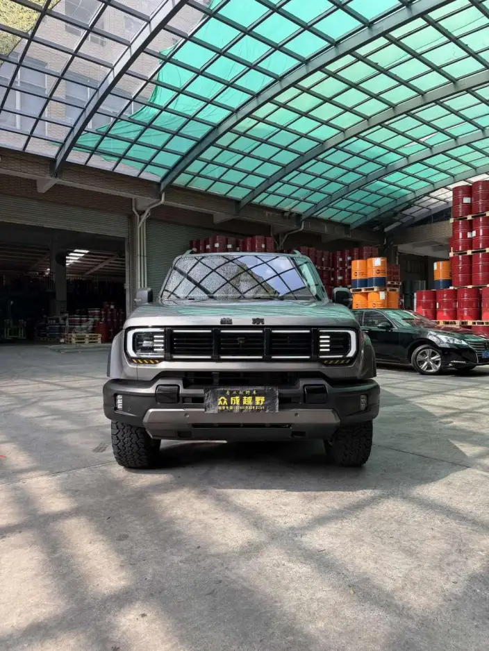 BAIC BJ40 2024 Model City Hunter Edition 2.0T Automatic 4WD Warrior Model – фото 2