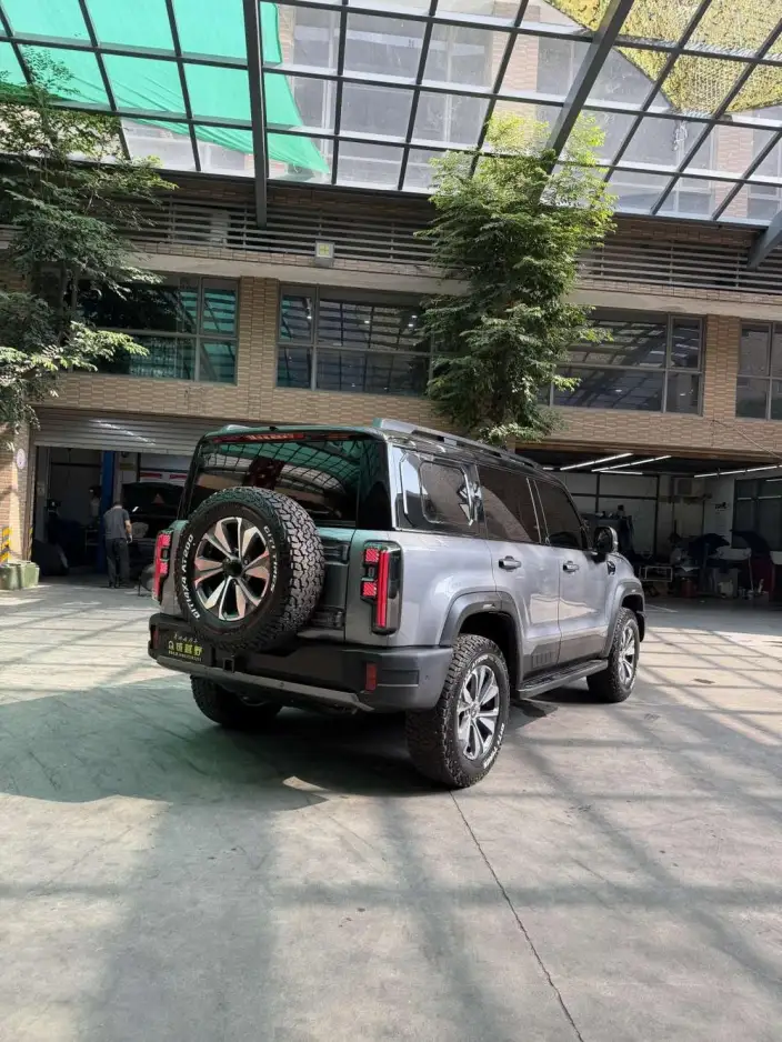 BAIC BJ40 2024 Model City Hunter Edition 2.0T Automatic 4WD Warrior Model – фото 7