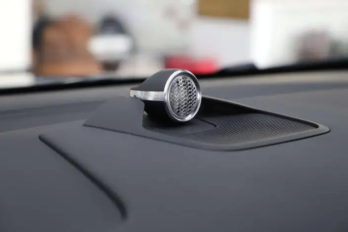 Volvo EM90 2025 Model Ultra VI seat – фото 5