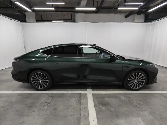 Geely Galaxy E8 PHEV 2025 Model 130km EM-P Galaxy Edition – фото 8