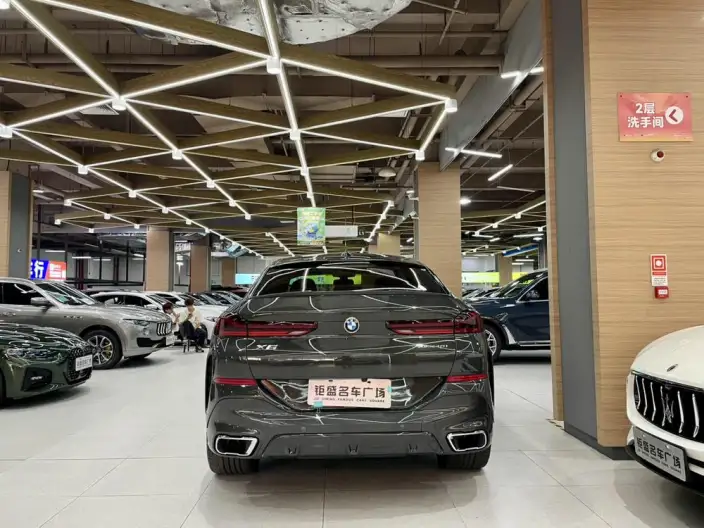 BMW X6 2022 Model xDrive40i Exclusive Model M Sports Set – фото 5