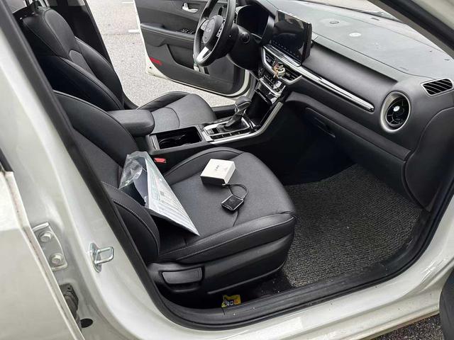 Kia K3 2021 Modi f ied 1.5L CVT Fashion Edition – фото 5