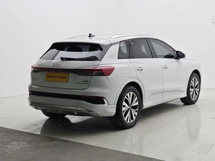 Audi Q4 e-tron 2023 Model 40 e-tron Chuangxing Edition – фото 7