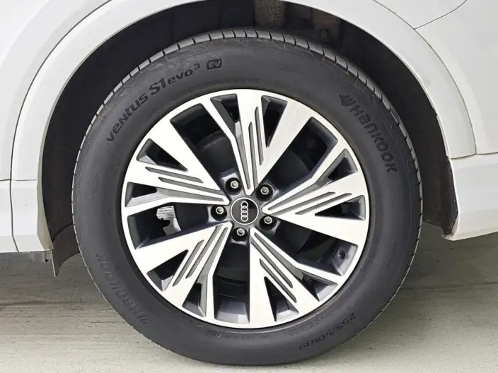 Audi Q4 e-tron 2023 Model 40 e-tron Chuangxing Edition – фото 9