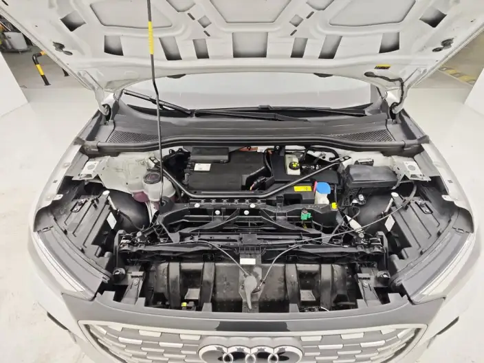 Audi Q4 e-tron 2023 Model 40 e-tron Chuangxing Edition – фото 10