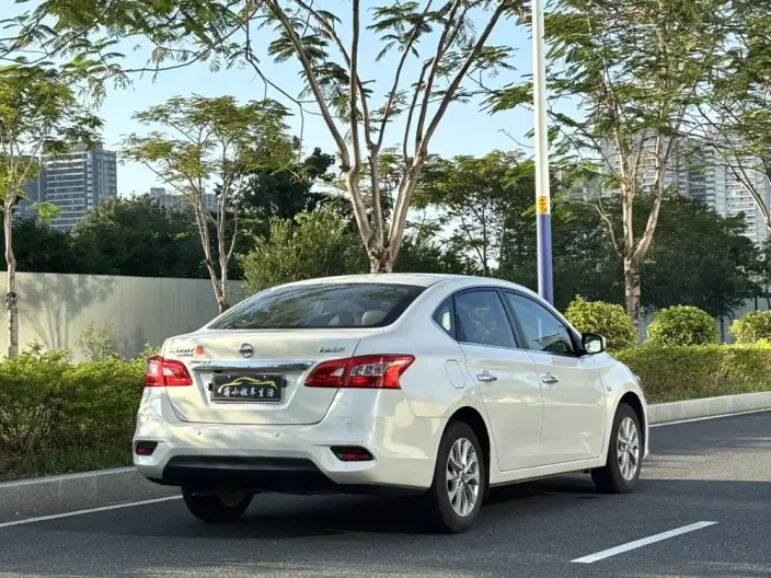 Nissan Sylphy 2022 Model Classic 1.6 XL CVT Deluxe Edition – фото 5