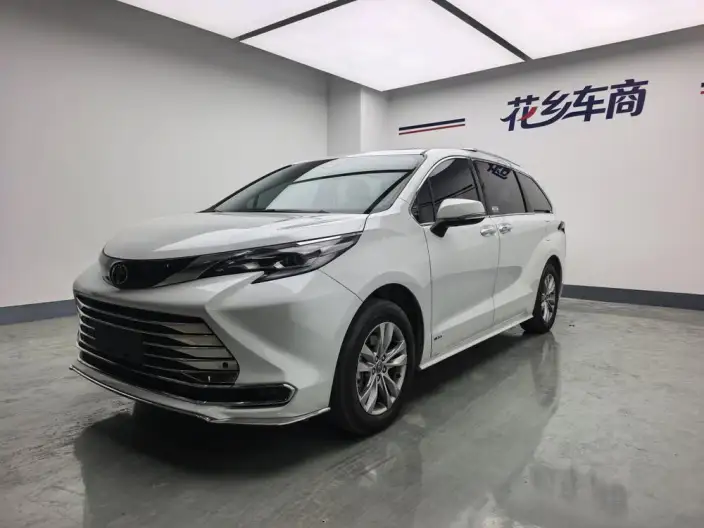 Toyota Sienna 2024 Model Hybrid 2.5L Comfort Edition – фото 1