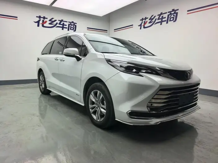 Toyota Sienna 2024 Model Hybrid 2.5L Comfort Edition – фото 3