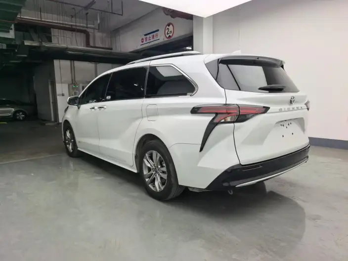 Toyota Sienna 2024 Model Hybrid 2.5L Comfort Edition – фото 4