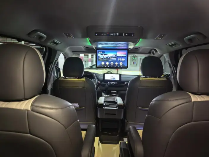 Toyota Sienna 2024 Model Hybrid 2.5L Comfort Edition – фото 10