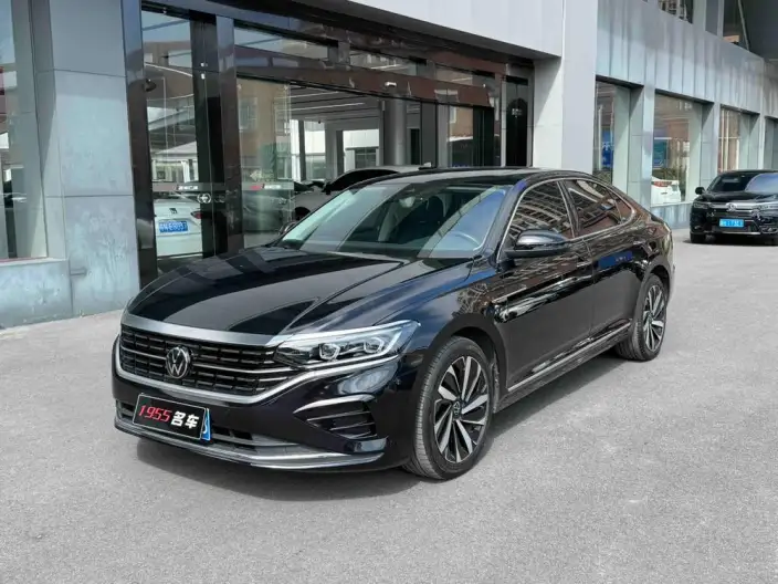 Volkswagen Passat 2022 Model 330TSI Deluxe Edition