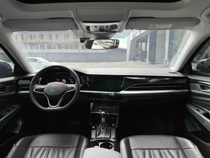 Volkswagen Passat 2022 Model 330TSI Deluxe Edition – фото 7