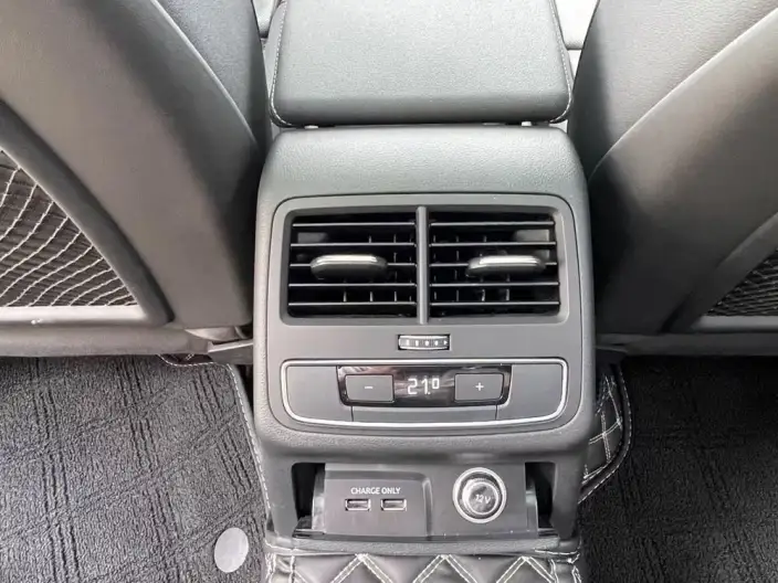 Audi A4 L 2024 Model 40 TFSI Luxury Dynamic Model – фото 9