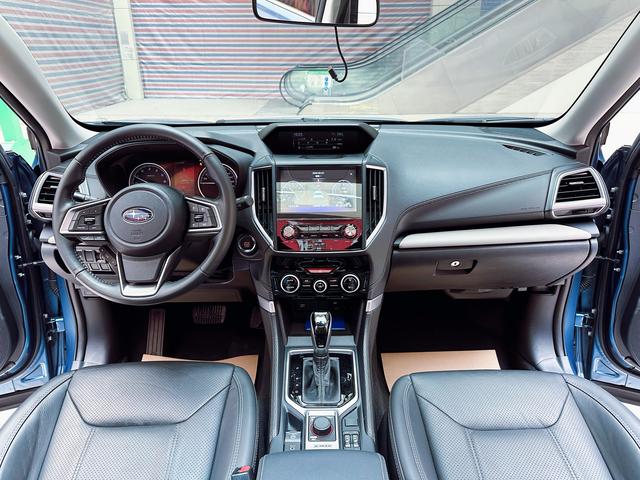 Subaru Forester 2022 2.0i AWD Luxury EyeSight – фото 6