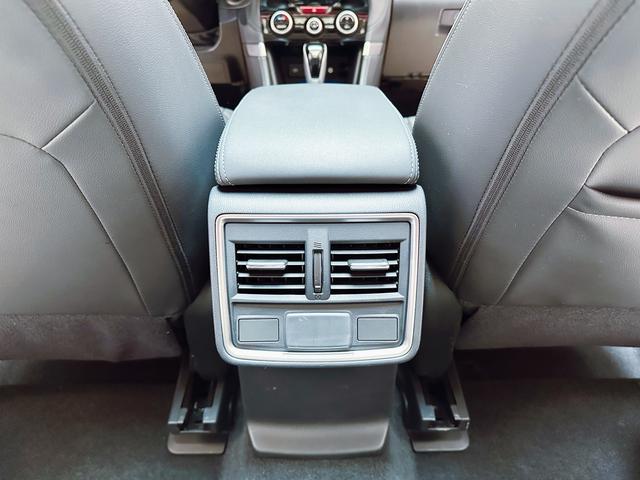 Subaru Forester 2022 2.0i AWD Luxury EyeSight – фото 13