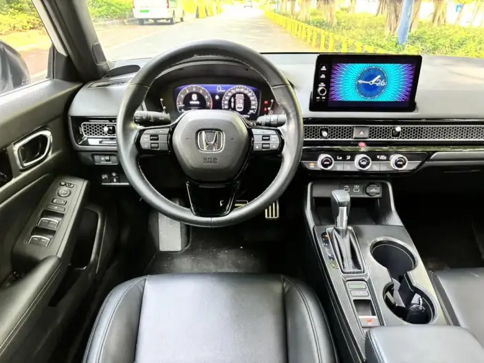 Honda Civic 2022 Model 240TURBO CVT Combustion Edition – фото 7