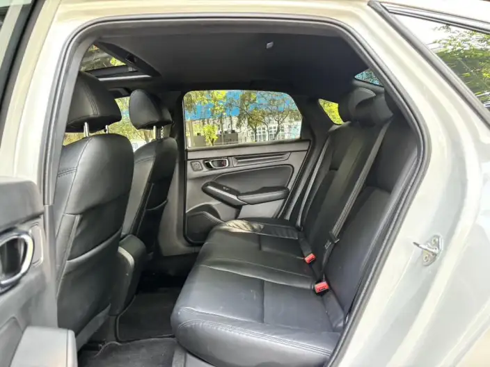 Honda Civic 2022 Model 240TURBO CVT Combustion Edition – фото 9
