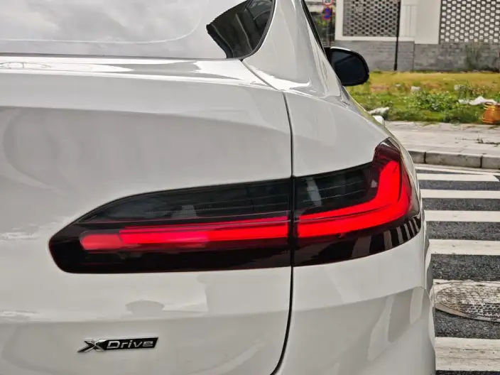 BMW X4 2022 Model xDrive 30i M Sports Set – фото 10