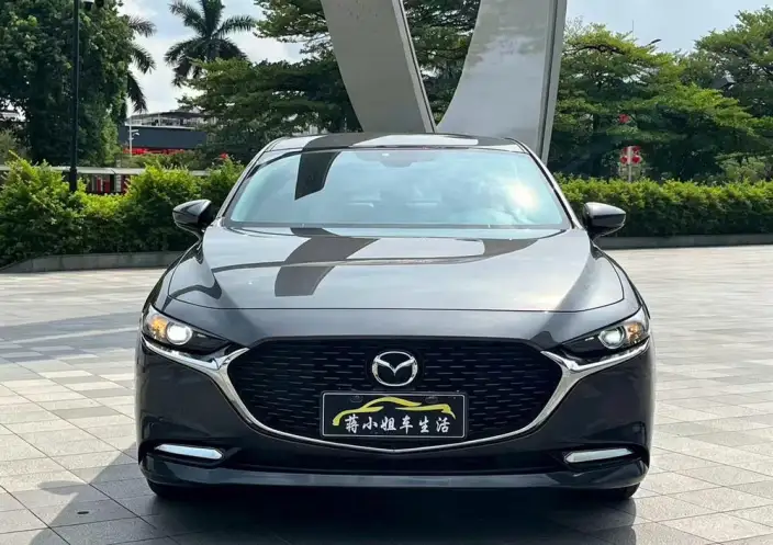 Mazda3 Axela 2022 Model 2.0L Automatic Zhi Shine Edition