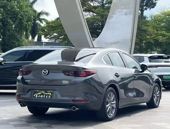 Mazda3 Axela 2022 Model 2.0L Automatic Zhi Shine Edition – фото 5
