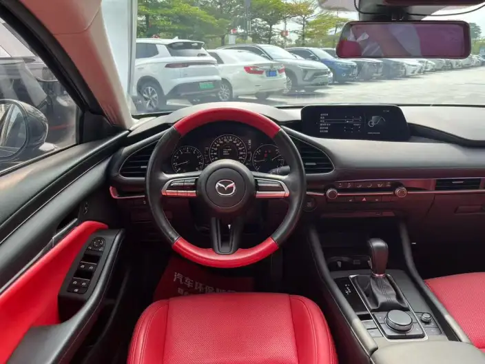 Mazda3 Axela 2022 Model 2.0L Automatic Zhi Shine Edition – фото 8
