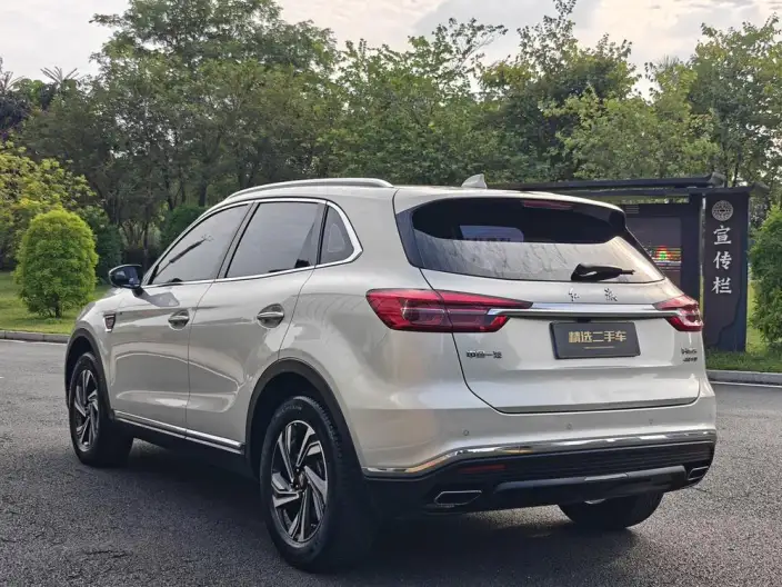 Hongqi HS5 2022 Model Facelift 2.0T Smart Flag Enjoy 4WD Edition – фото 4