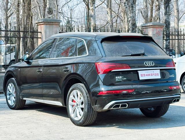 Audi Q5L 2022 Facelift 40 TFSI Luxury Sport – фото 6