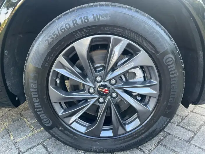 Hongqi HS5 2023 Model 2.0T Flag Xiang Pro Edition – фото 7