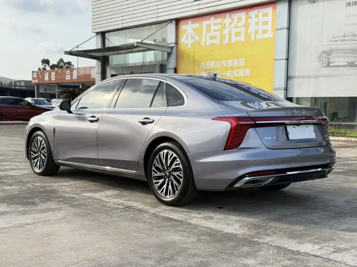 Hongqi H5 2024 Model 2.0T Automatic Flag Enjoy Edition – фото 5