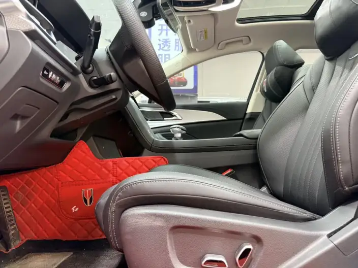 Hongqi H5 2024 Model 1.5T HEV Flag Rhythm Edition – фото 10