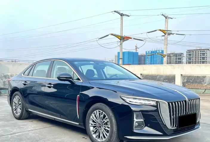 Hongqi H5 2023 Model 2.0T Automatic Smart Flag Enjoy Edition – фото 3